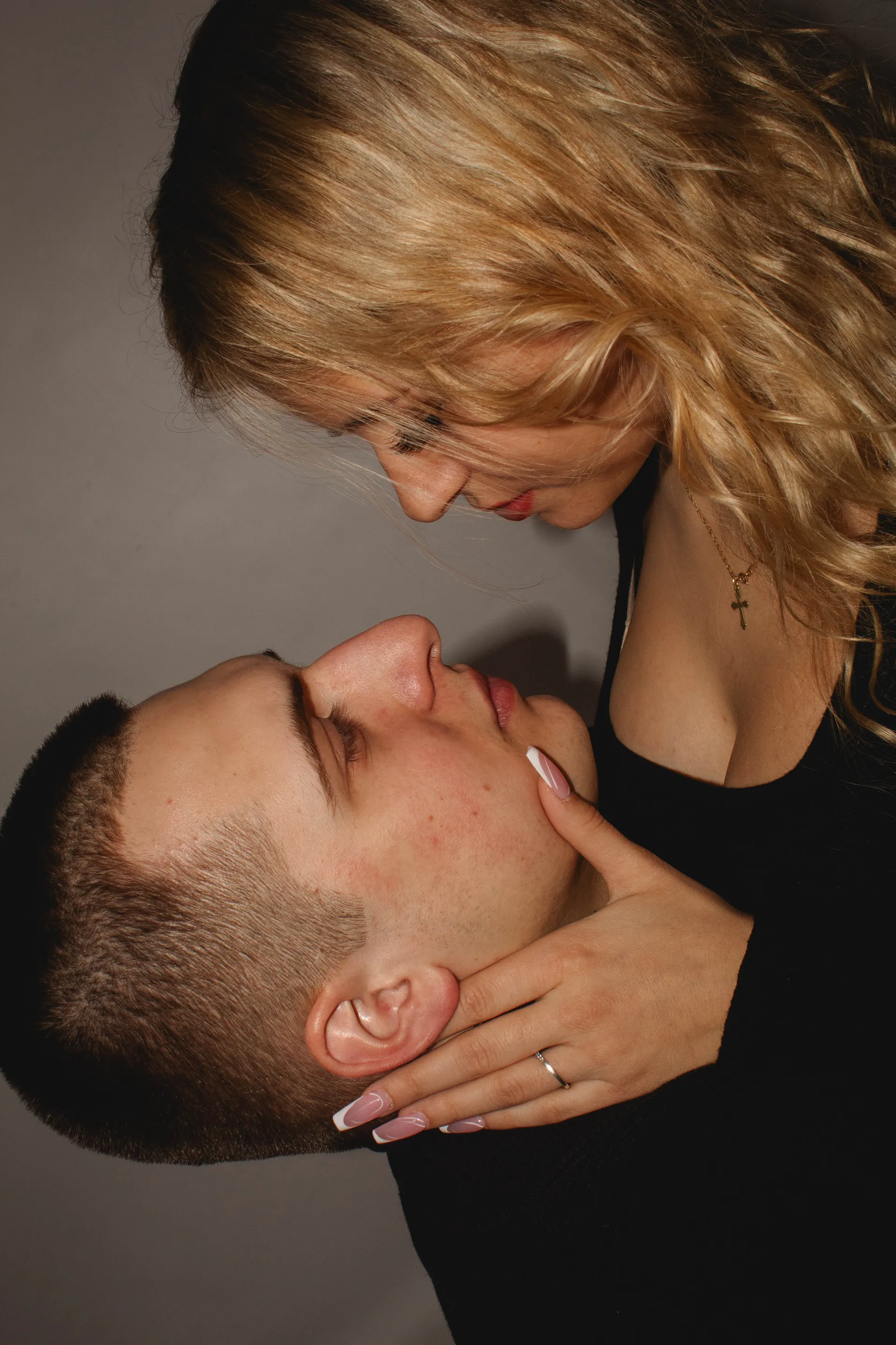 Love Stories - Photographer Alexandra Bondarenko - Portfolio - /98_client_files/love_stories/0035.webp