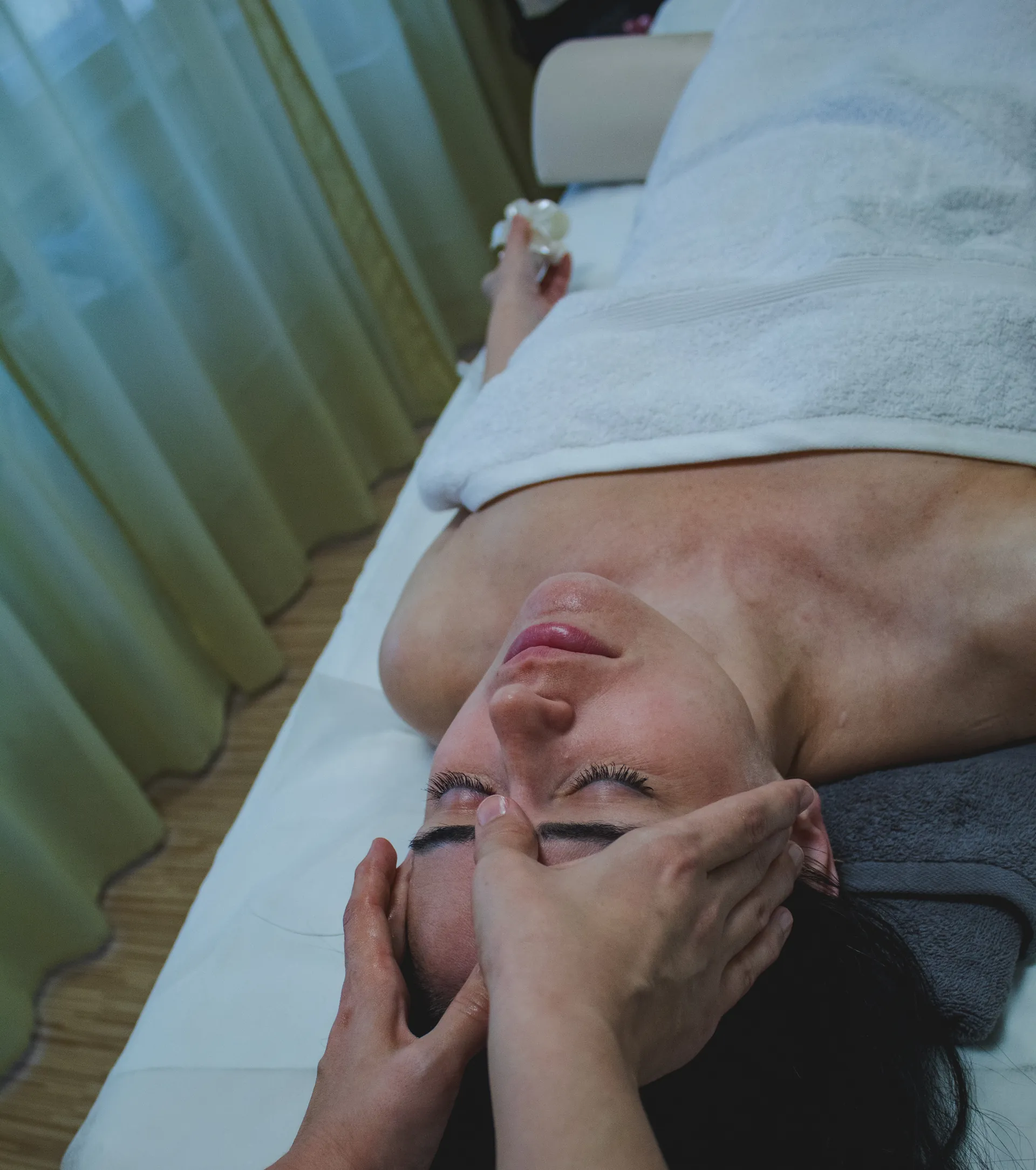 portfolio_page.portfolio_titles.project_massage - Фотограф Александра Бондаренко - Портфолио - /98_client_files/project_massage/0008.webp